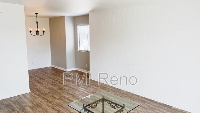 Foto del edificio - 2700 Plumas St