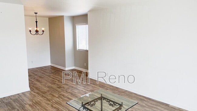 Building Photo - 2700 Plumas St