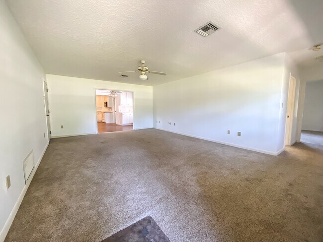 Foto del edificio - 605 Ohio Blvd