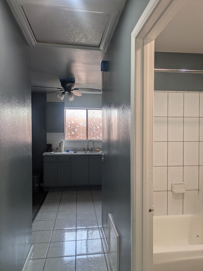 Foto del edificio - 427 N Concord St