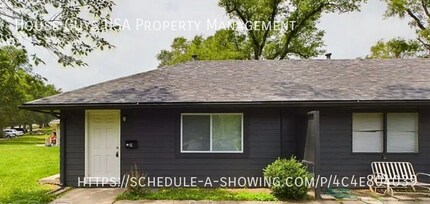 Building Photo - 15216 Bellaire Ave