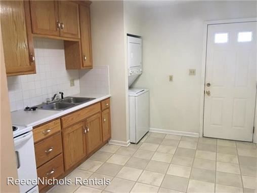 Building Photo - 2 br, 1 bath House - 101 Milwaukee Street