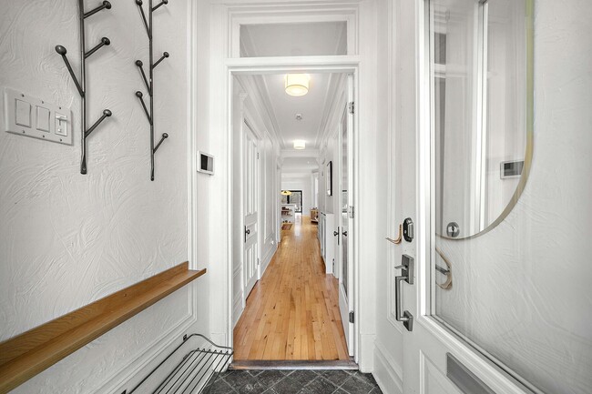 Photo du bâtiment - 4640 Rue Jeanne-Mance