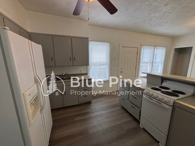 Foto del edificio - 915 N Hayes Ave