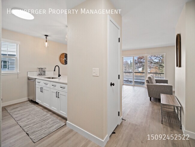 Foto del edificio - 2316 E South Riverton Ave