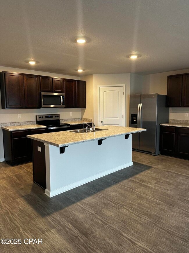 Foto del edificio - 537 Albert Meadow Ln