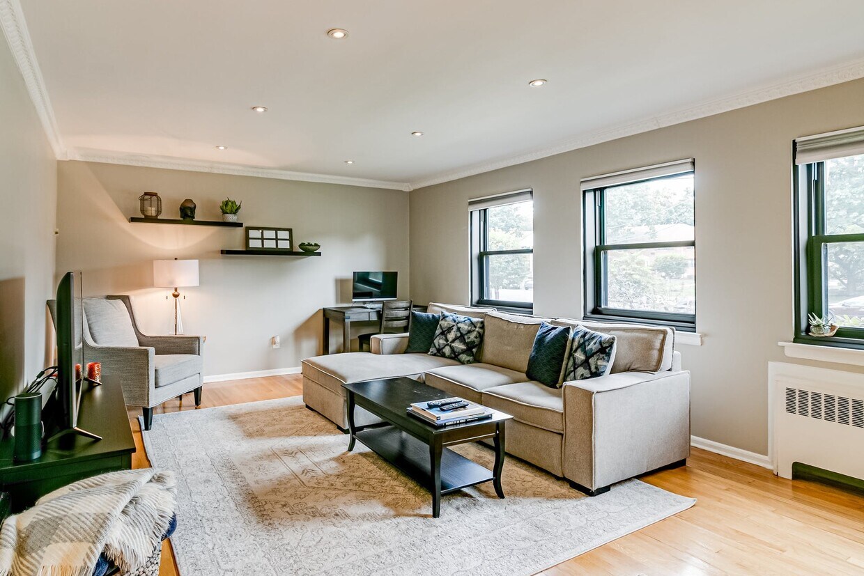 53 Sandra Cir Unit 4C, Westfield, NJ 07090 Condo for Rent in