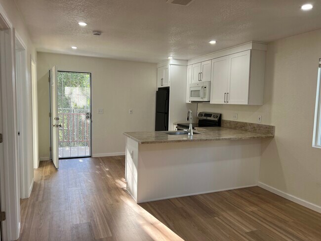 3642 Wilson Ave