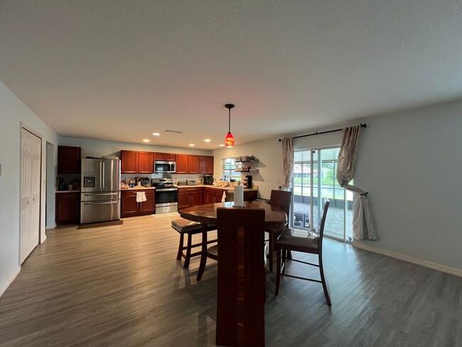 Building Photo - Updated 4 Bedroom, 3 1/2-bathroom home