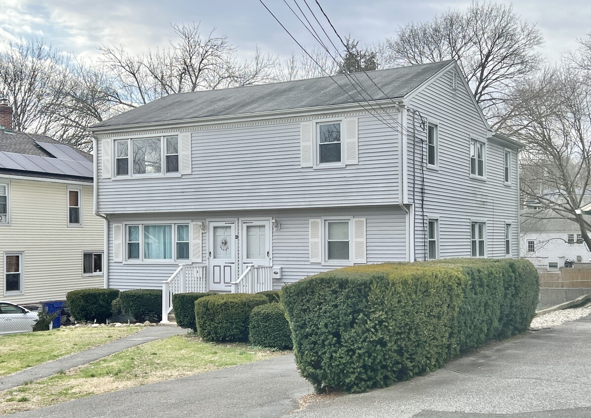 Primary Photo - 23 Mills St