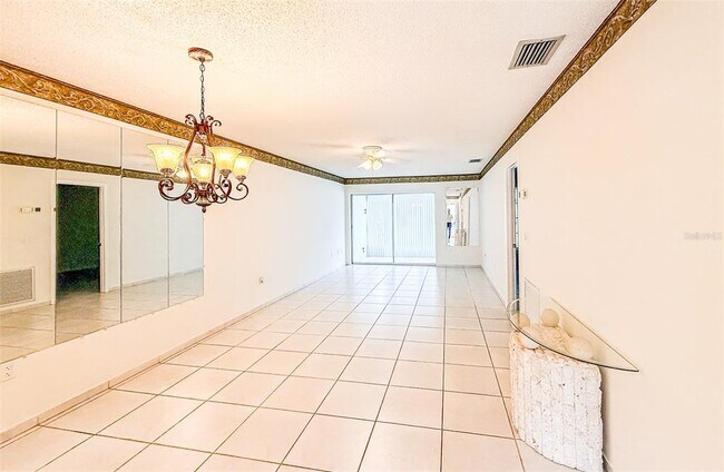 Building Photo - 2604 Woodgate Ln