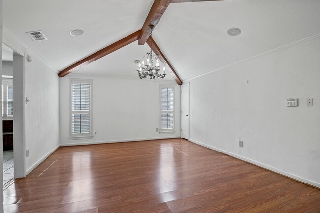 Building Photo - Amazing Layout Garland RISD