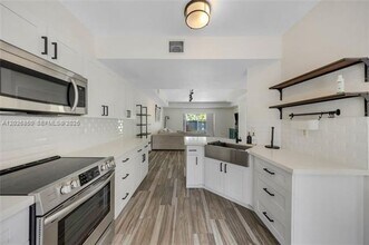 Building Photo - 8942 W Flagler St
