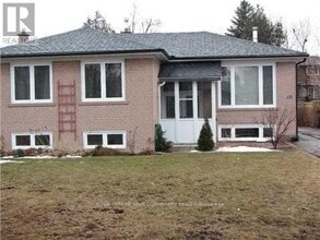Building Photo - 151 Goulding Ave