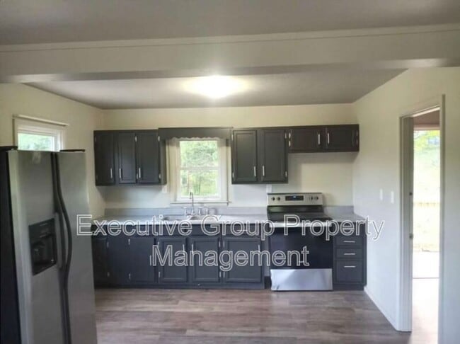 Foto del edificio - 978 Oak Dr