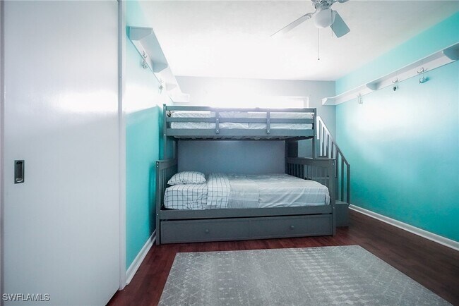 Foto del edificio - 1351 Oaklawn Ct