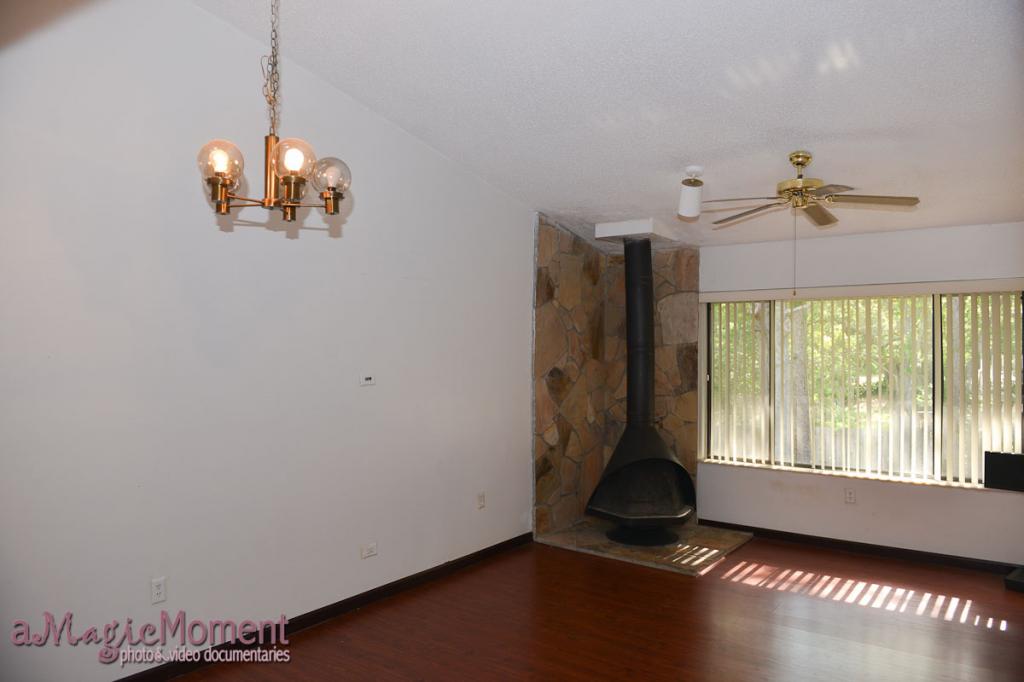 Primary Photo - 119 Crown Point Cir