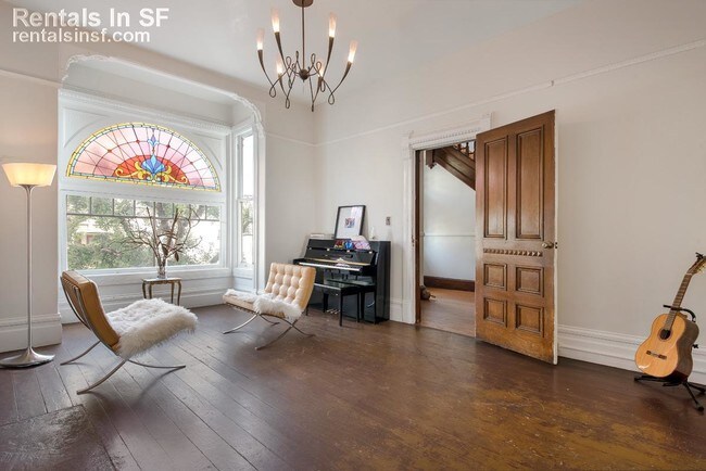 Building Photo - 3267 20th St