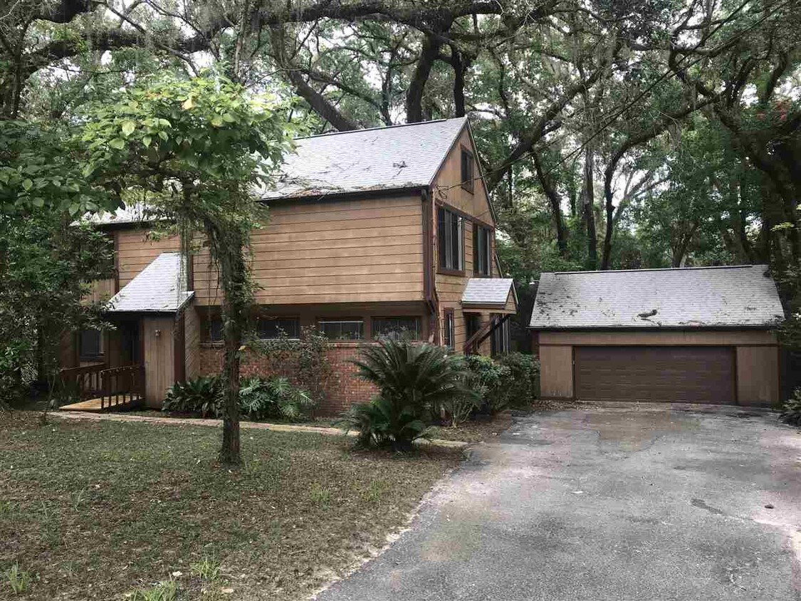 2507 Chamberlin Dr, Tallahassee, FL 32308 House for Rent in