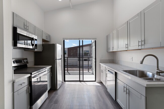 Foto del edificio - Shoofly Station Apartments