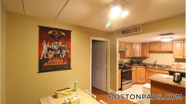 Building Photo - 85 Brainerd Rd