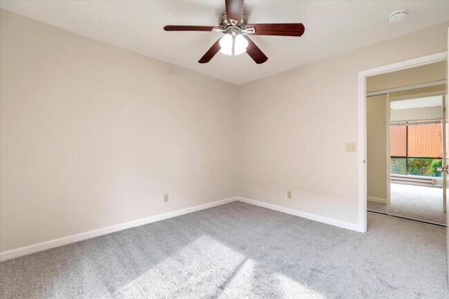 Building Photo - 38663 Country Ter