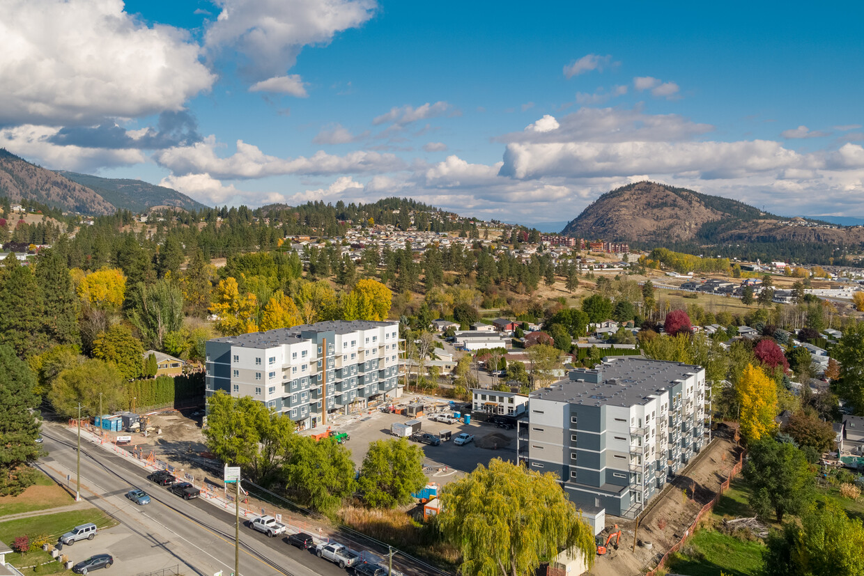 Primary Photo - Skygreen - Parkside Building