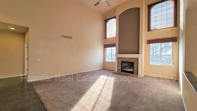 Building Photo - 11677 Larkspur Dr