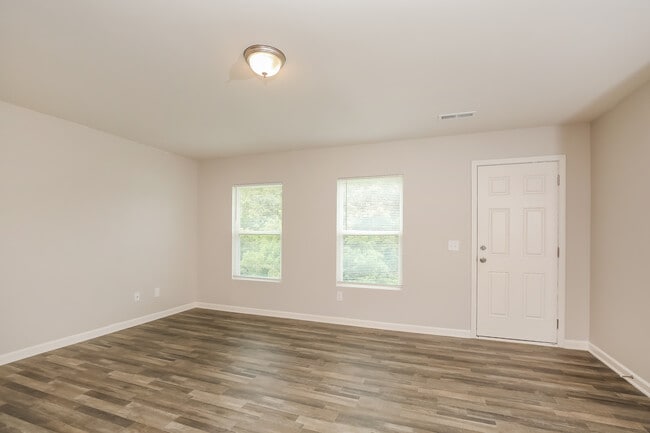 Building Photo - 2396 Heritage View Ln