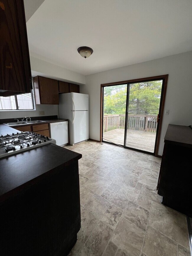 Foto del edificio - 2133 Fair Street Ann Arbor Three Bedroom 1...