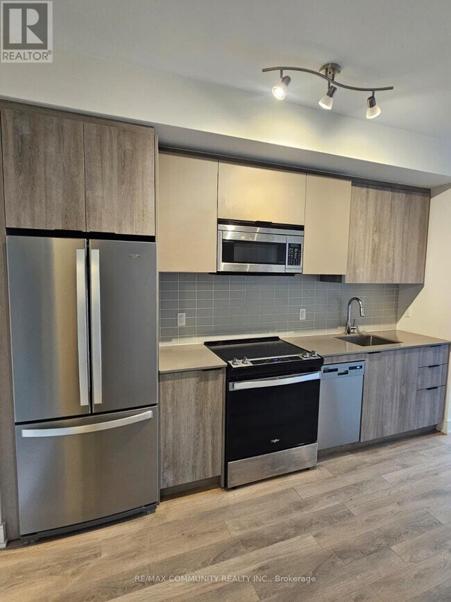 Photo du bâtiment - 1350 Ellesmere Rd