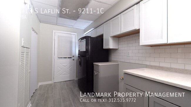 Building Photo - 9211 S Laflin St