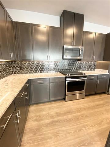 Foto del edificio - 8604 Preston Rd