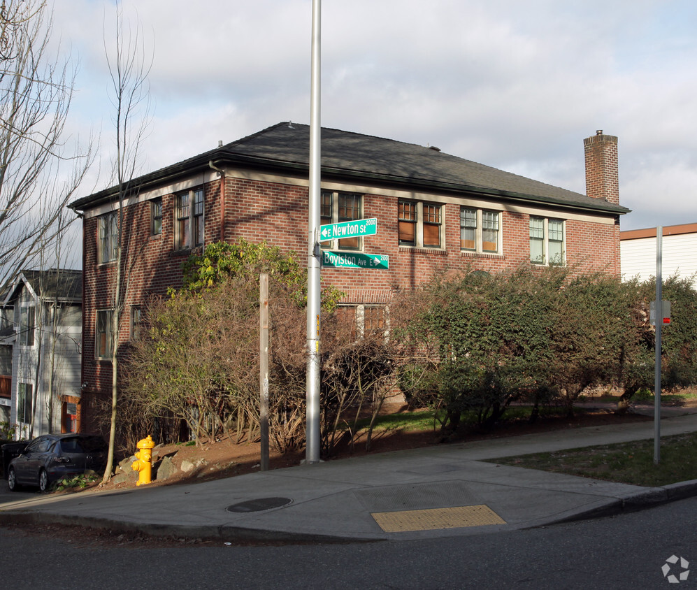 Building Photo - Boylston Arms
