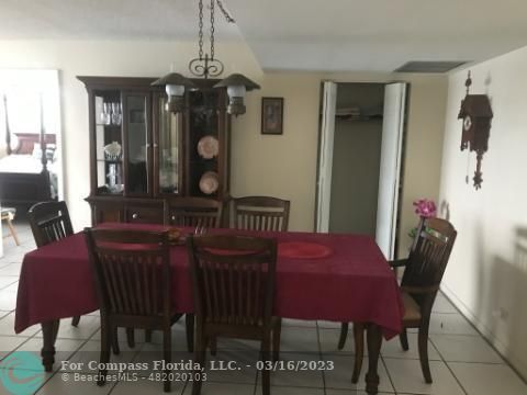 Foto del edificio - 447 NE 195th St
