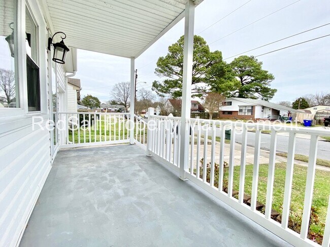 Building Photo - Sherwood Heights Home!!