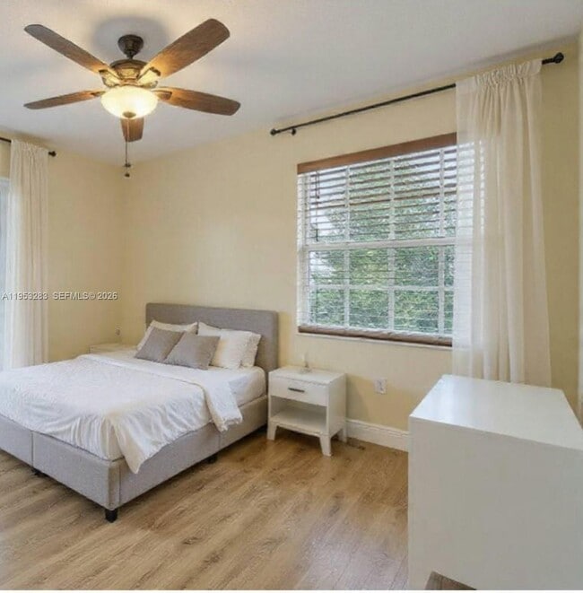 Foto del edificio - 5310 NW 124th Way