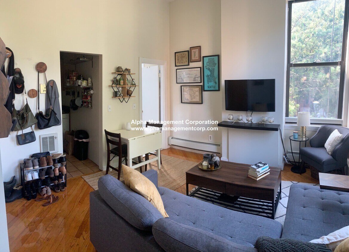 Primary Photo - 400 Shawmut Ave