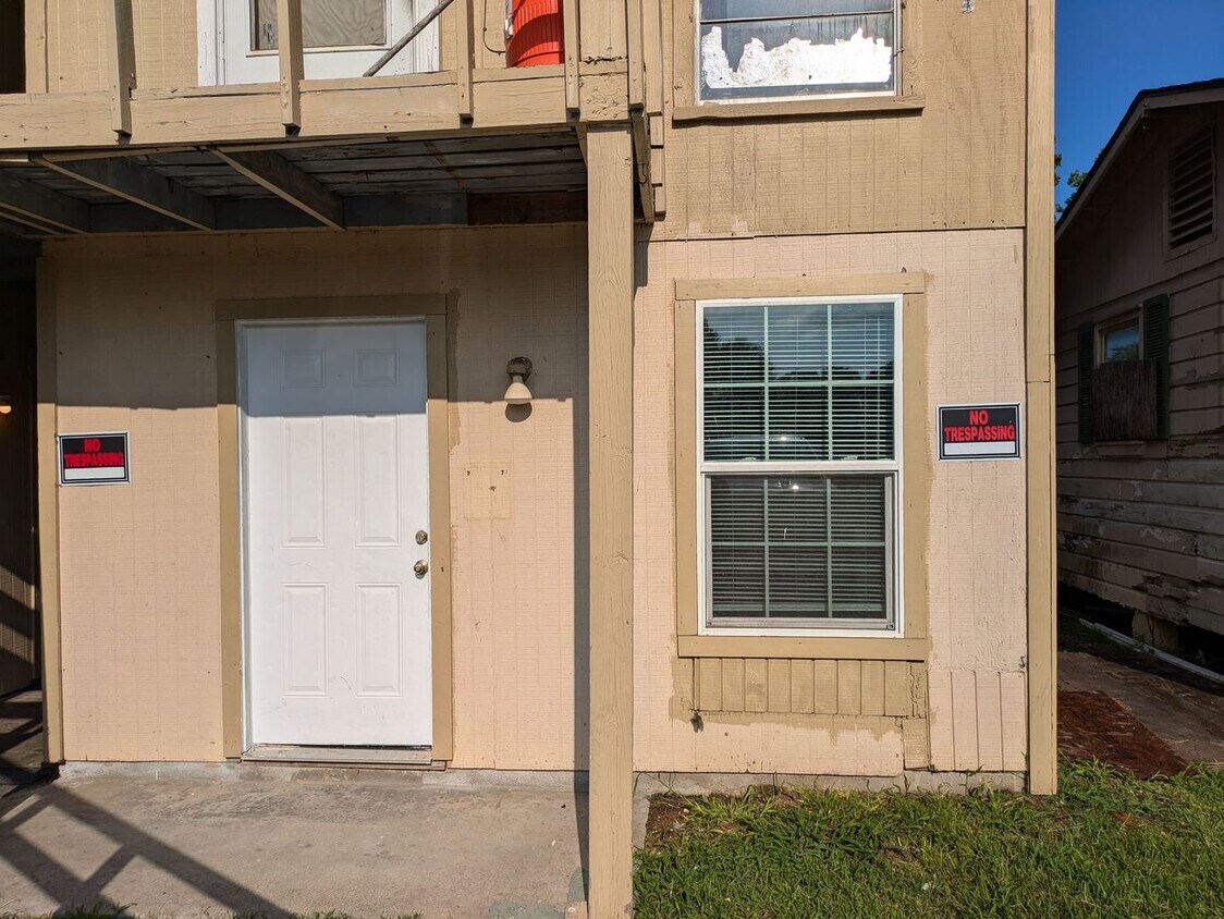 Primary Photo - 4370 Avenue A