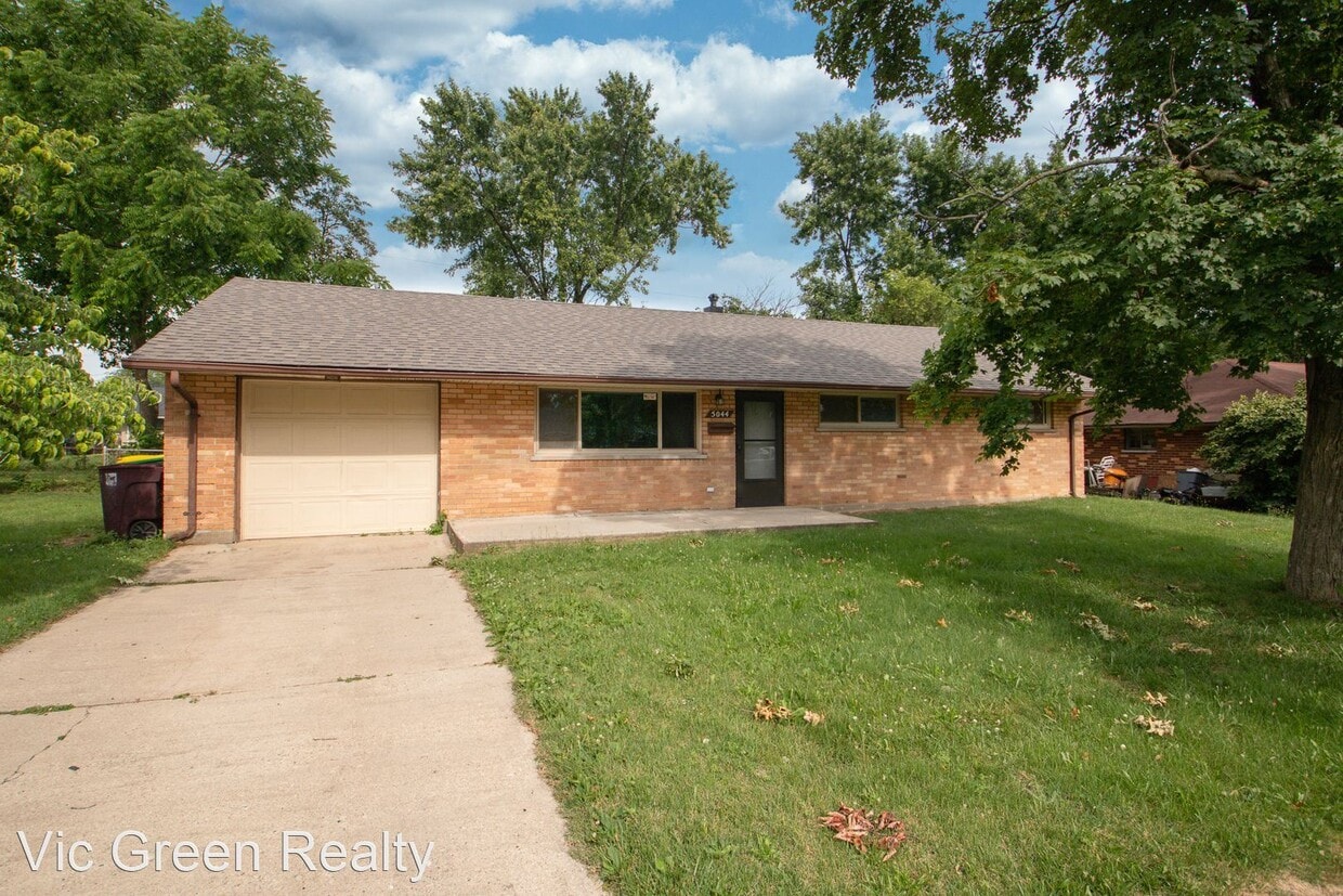3 br, 1 bath House 5044 Mays Ave House Rental in Moraine, OH