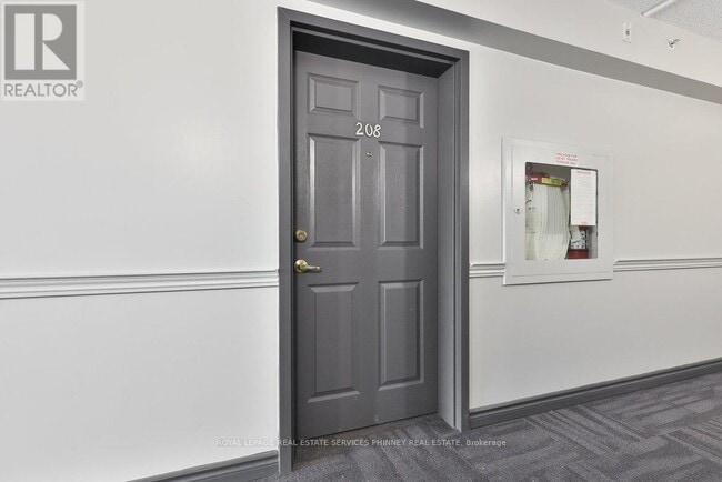 Building Photo - 1441 Walkers Line