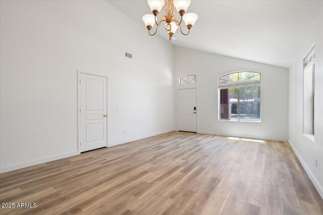 Foto del edificio - 46024 W Amsterdam Rd