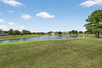Building Photo - 10815 Lake Raven Ct