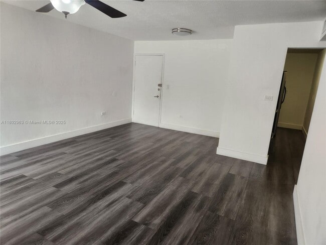 Building Photo - 7245 SW 94th Pl