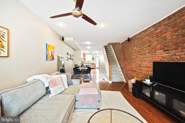 Foto del edificio - 417 S Clinton St
