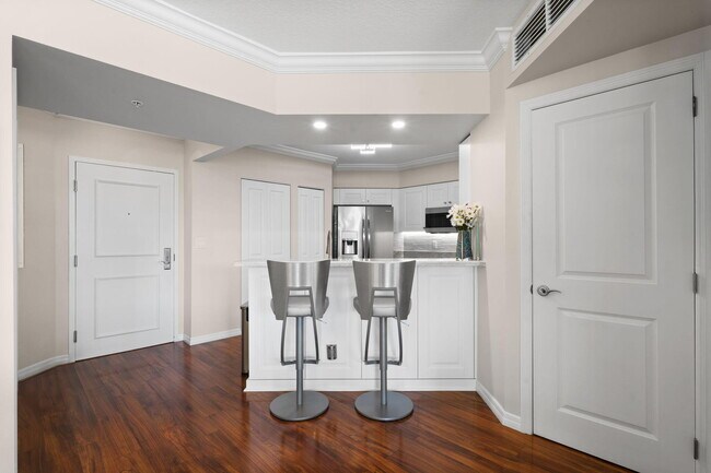 Foto del edificio - 347 N New River Dr E