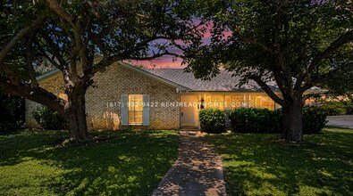Building Photo - 6300 Wheaton Dr