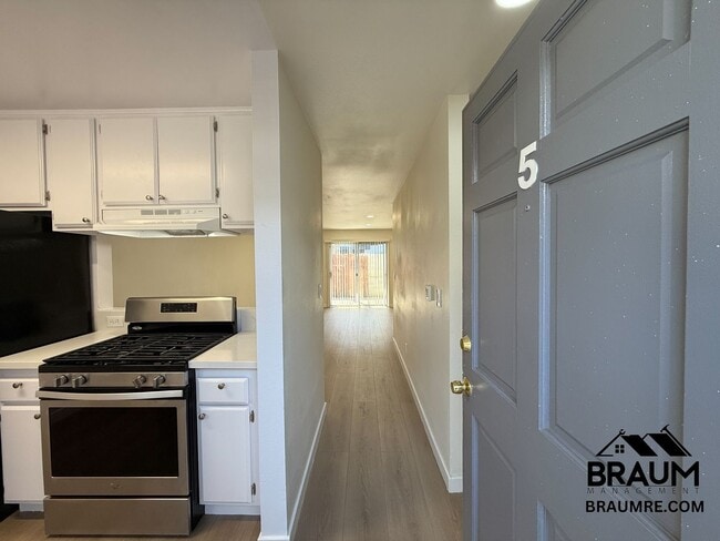 Building Photo - 14257 Friar St