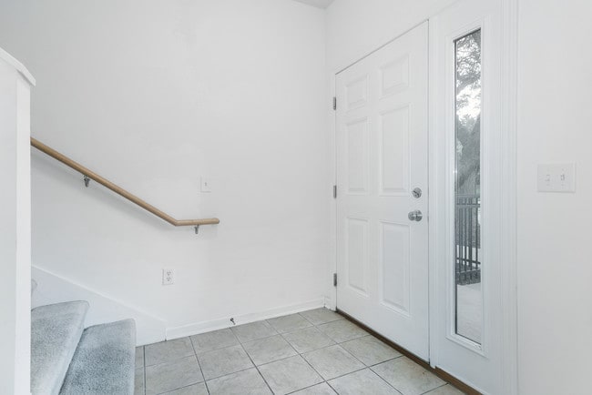 Building Photo - 602 N Midvale Blvd