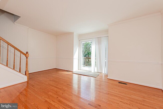 Foto del edificio - 3238 W Springs Dr